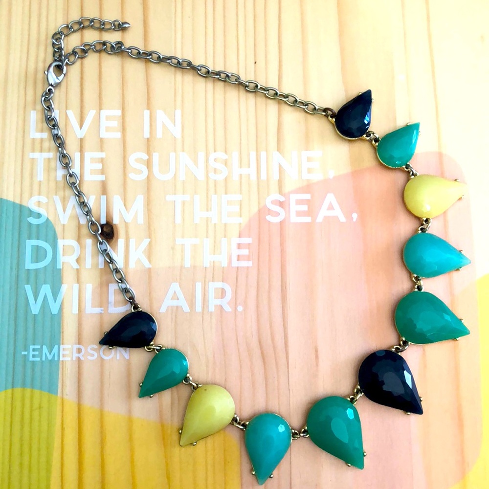 Statement necklace